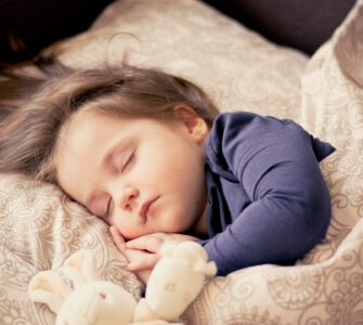 Homöopathie und Schlafstörungen bei Kindern